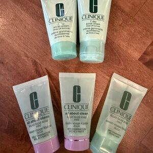 Clinique Cleanser & Exfoliant Set - Green and Pink